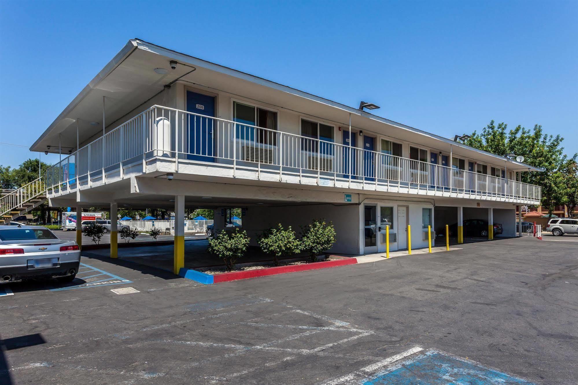 Motel 6 Sacramento, Ca - Downtown ภายนอก รูปภาพ